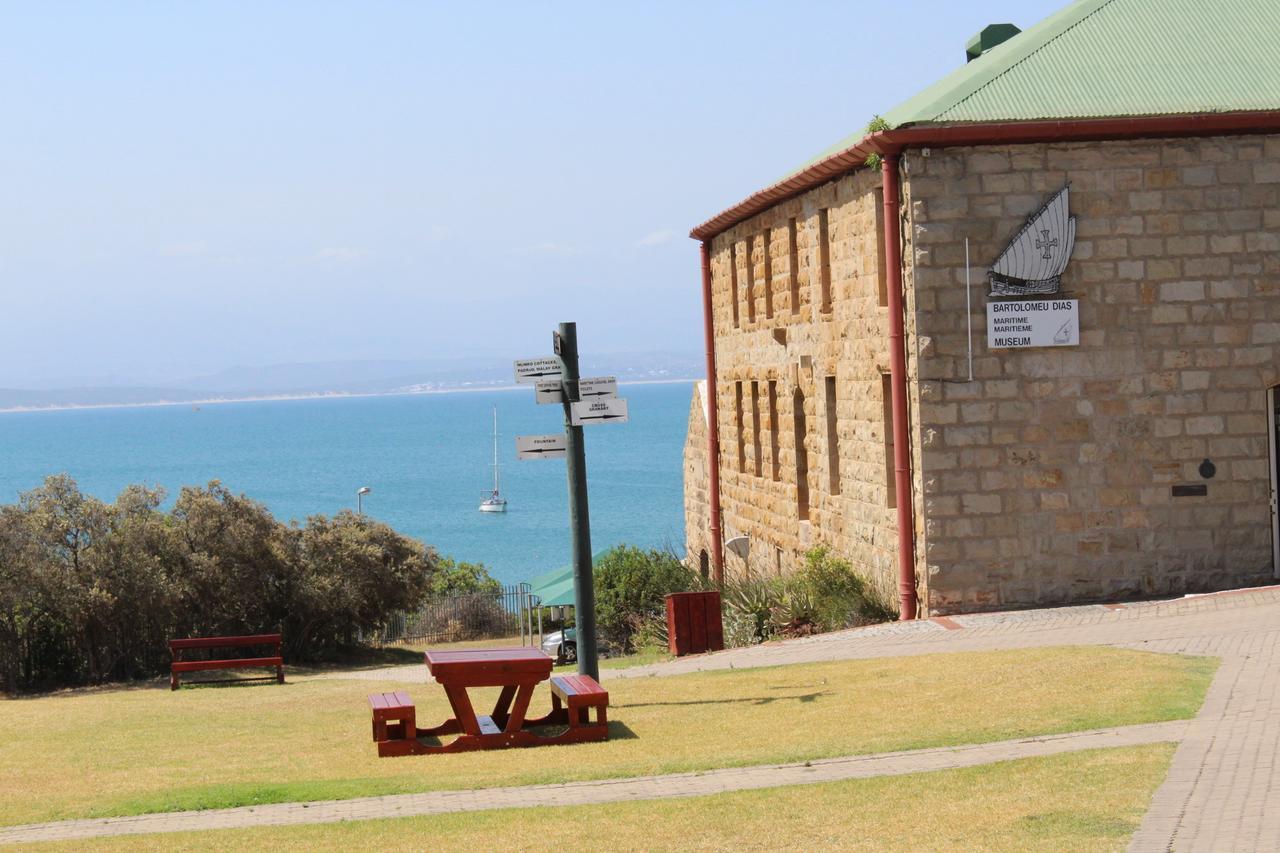 Seafront Apartment In Mossel Bay Eksteriør billede